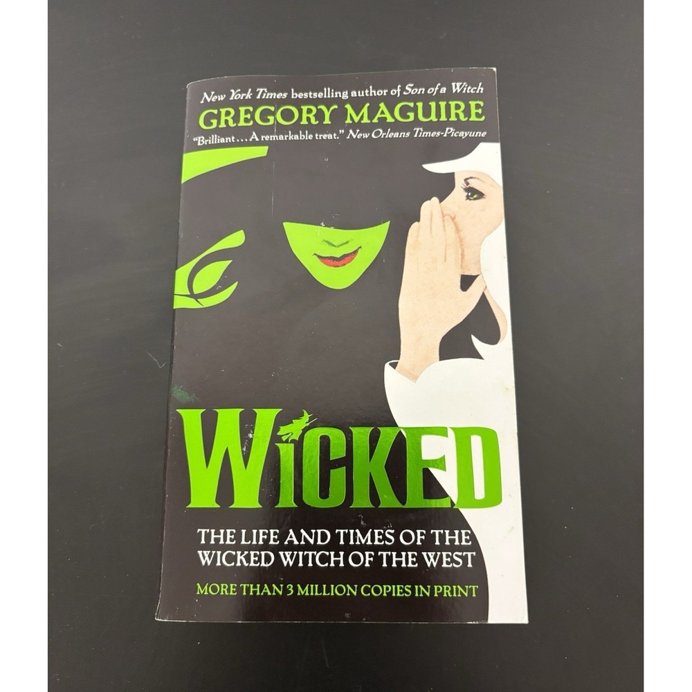 Gregory Maguire Wicked: Life &‎ Times of Wicked Witch West Mass Market 2007